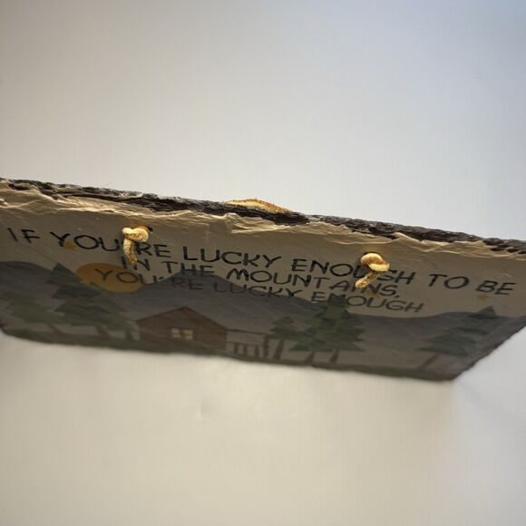 Vintage 1999 Plain Jane Mountain Home Scene Slate Hanging Plaque Decor - Picture 9 of 10